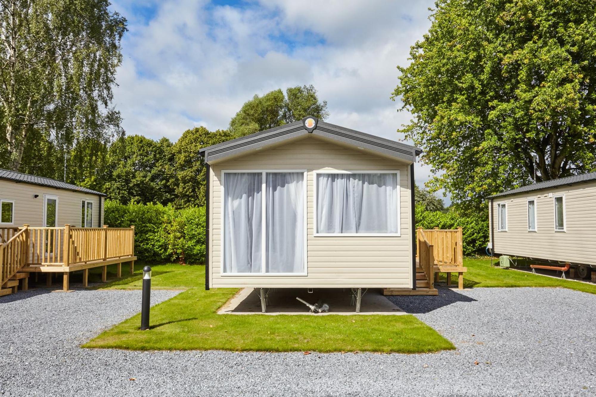 Braidhaugh Holiday Lodge And Glamping Park 크리프 외부 사진