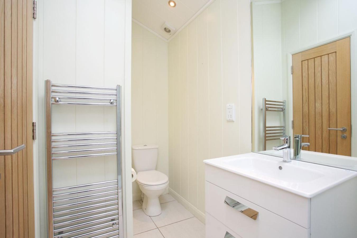 Braidhaugh Holiday Lodge And Glamping Park 크리프 외부 사진